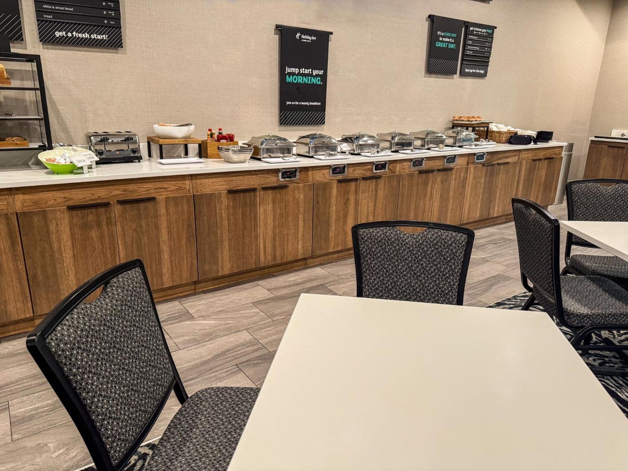 Holiday Inn Kearney By Ihg Exterior foto